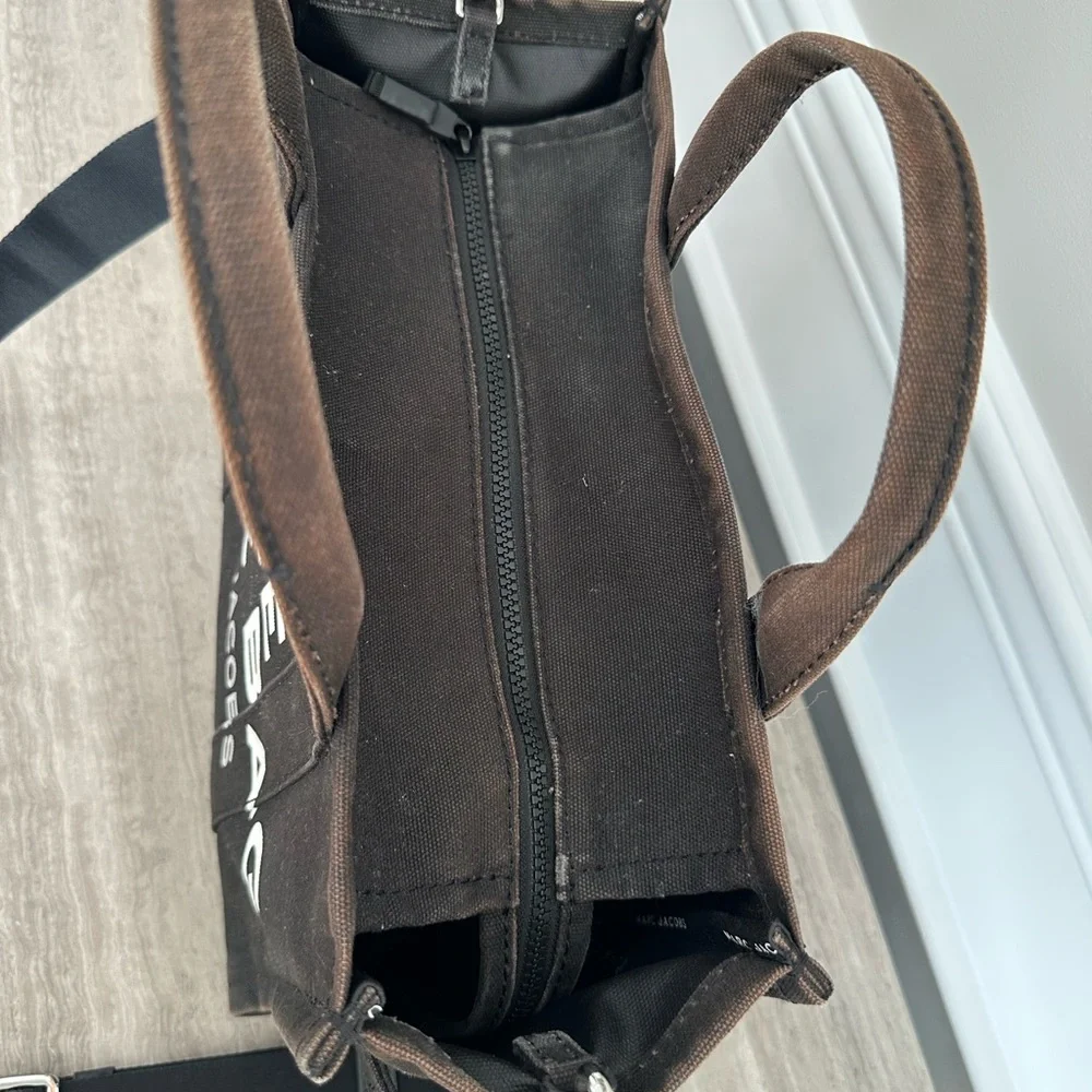 Marc Jacobs Black Canvas Tote Bag - Picture 5 of 11